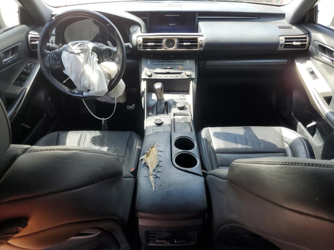 2016 Lexus IS - Image 8