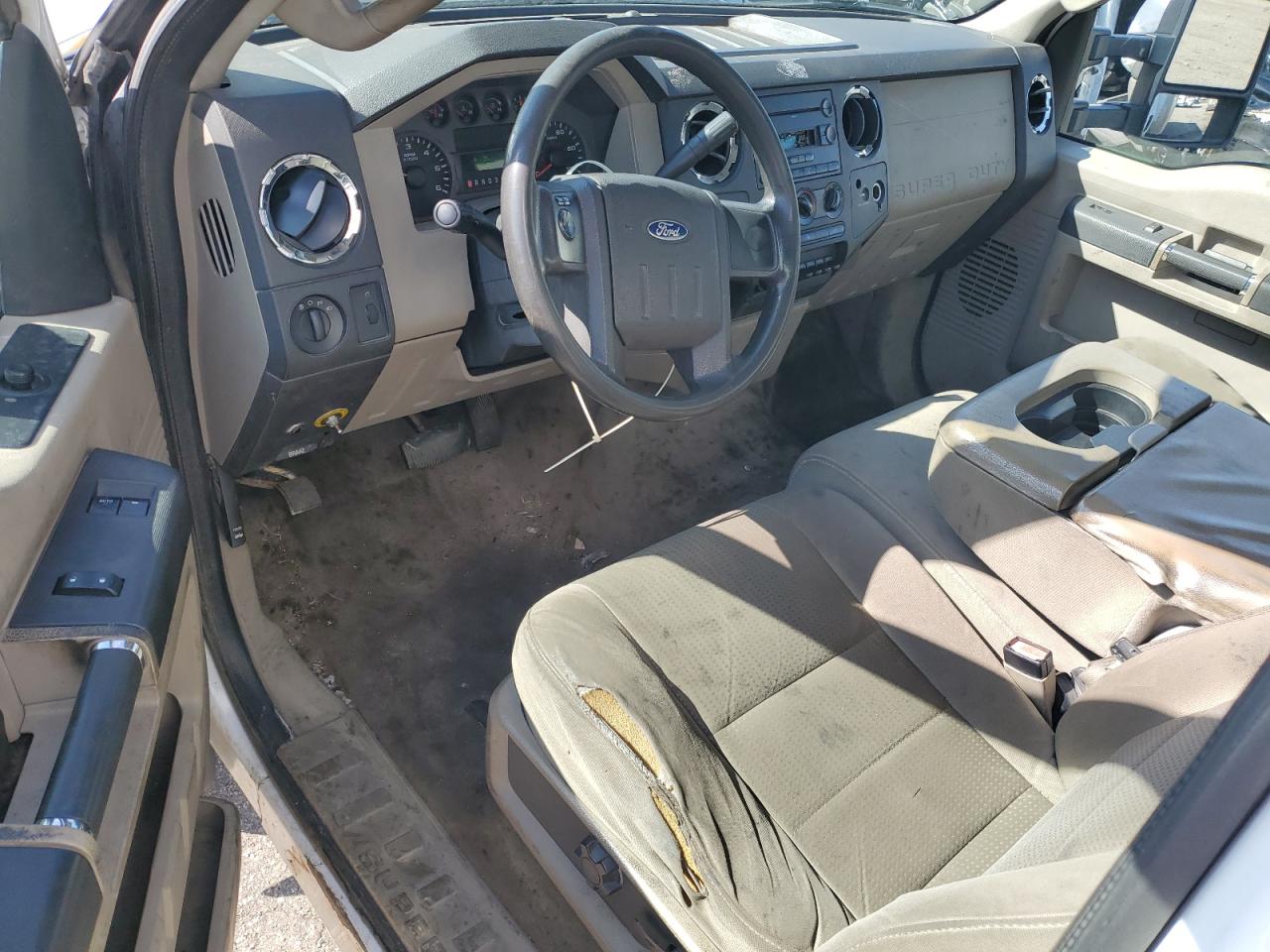 2008 Ford F550 - Image 8