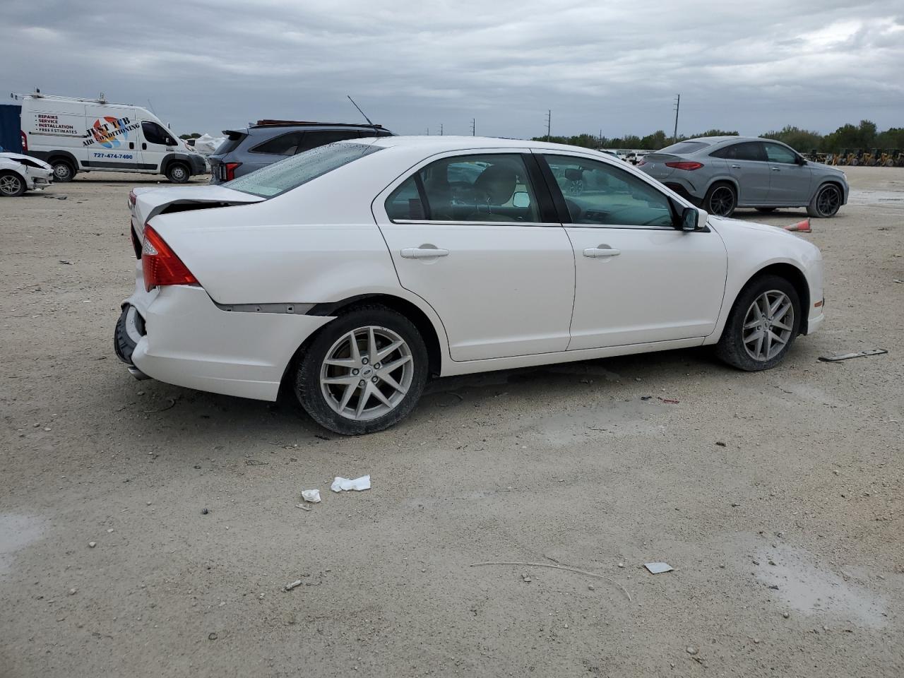 2012 Ford Fusion - Image 3