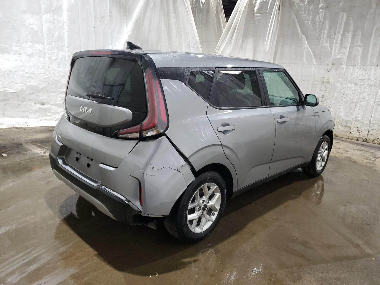 2023 Kia Soul - Image 3