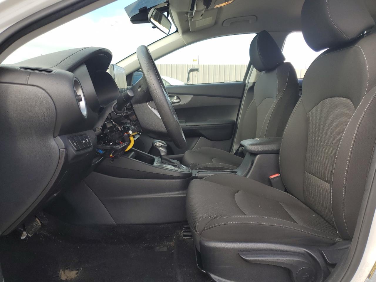 2019 Kia Forte - Image 7