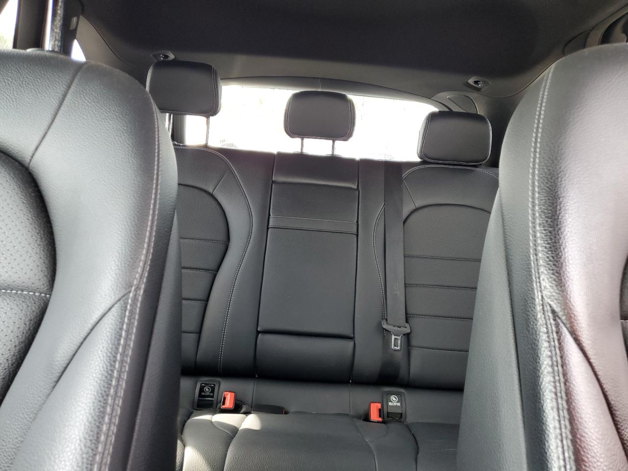 2017 Mercedes-Benz GLC - Image 10