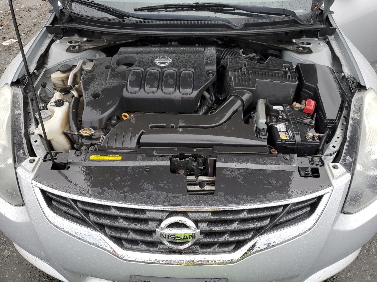 2010 Nissan Altima - Image 12