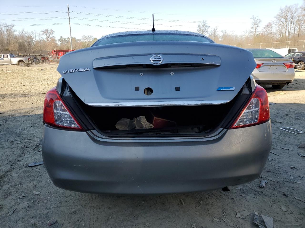 2012 Nissan Versa - Image 6