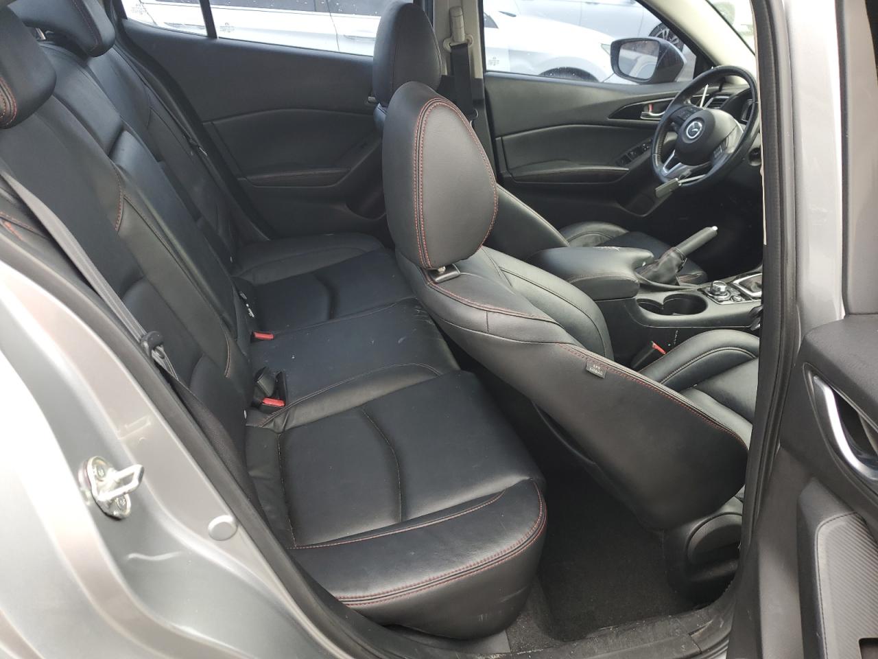 2014 Mazda 3 - Image 10
