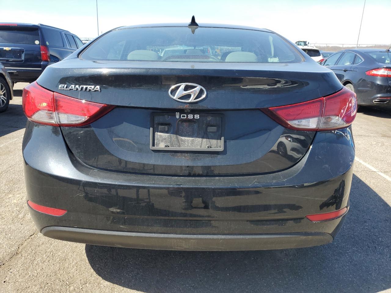 2015 Hyundai Elantra - Image 6