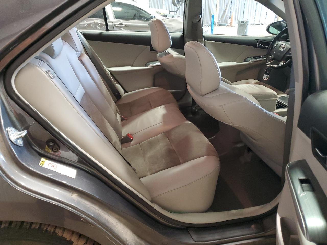 2012 Toyota Camry - Image 10