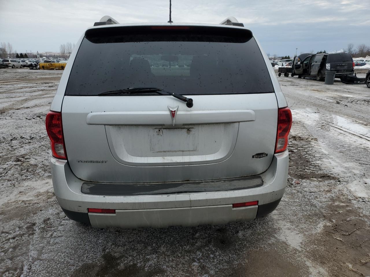 2009 Pontiac Torrent - Image 6