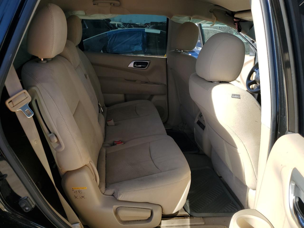 2015 Nissan Pathfinder - Image 10