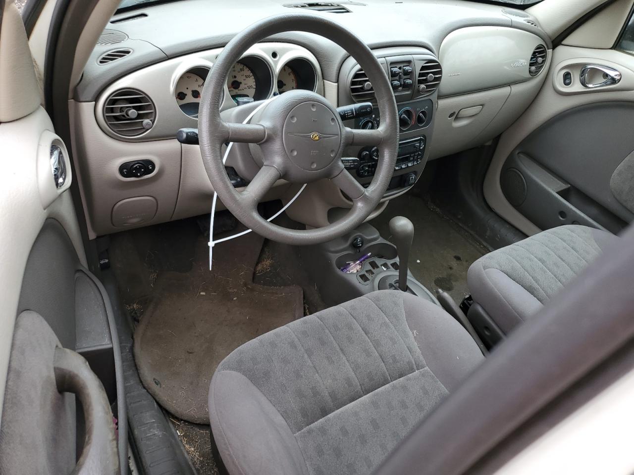 2002 Chrysler PT Cruiser - Image 8