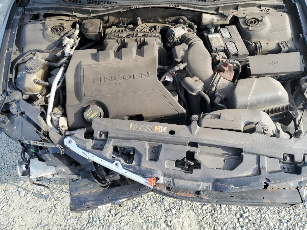 2011 Lincoln MKZ - Image 12