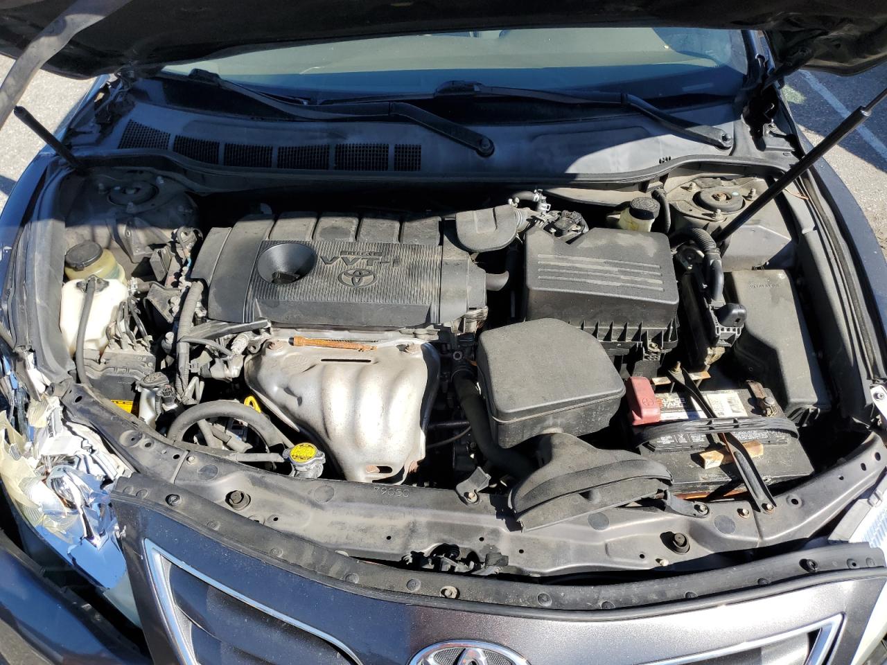 2010 Toyota Camry - Image 11