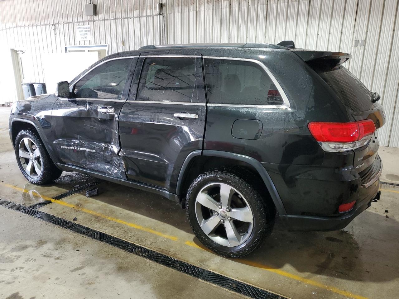 2015 Jeep Grand Cherokee - Image 2