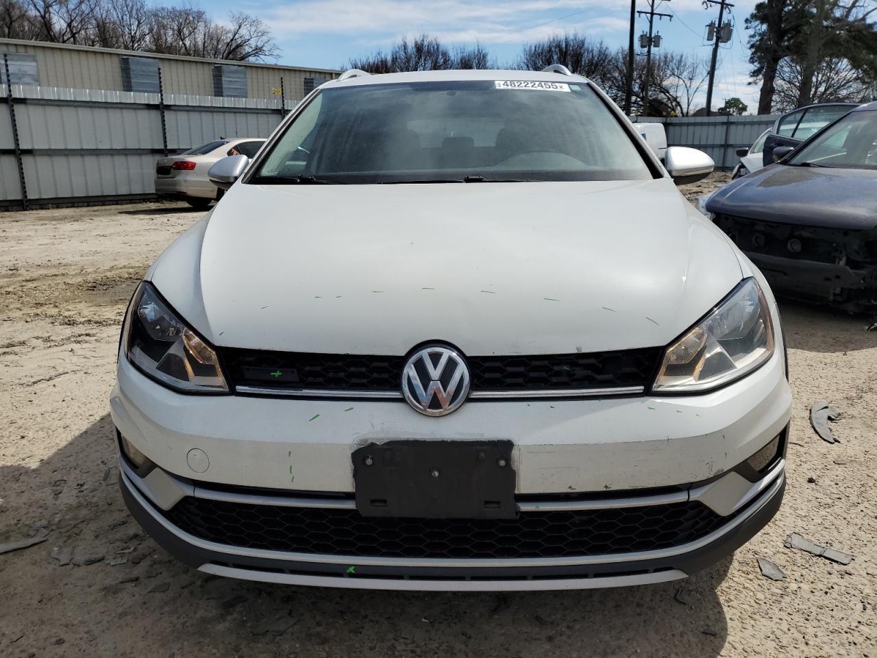 2017 Volkswagen Golf - Image 5