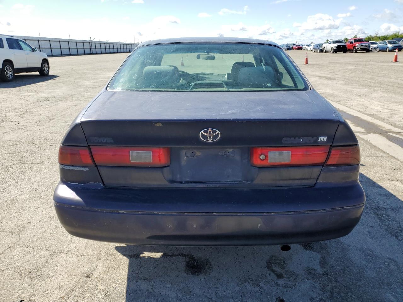 1999 Toyota Camry - Image 6