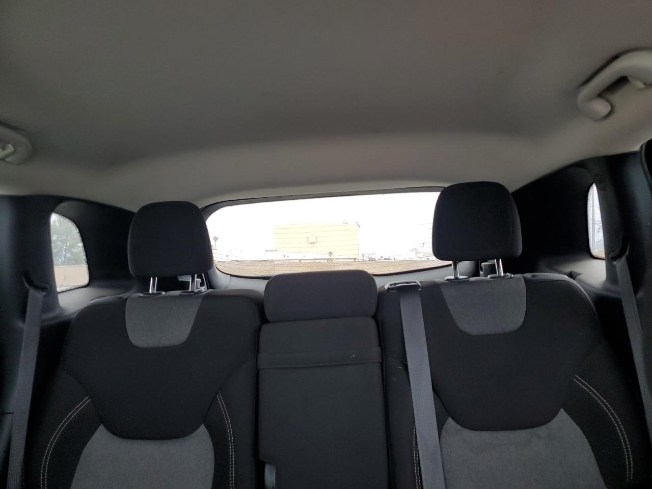 2018 Jeep Grand Cherokee - Image 10