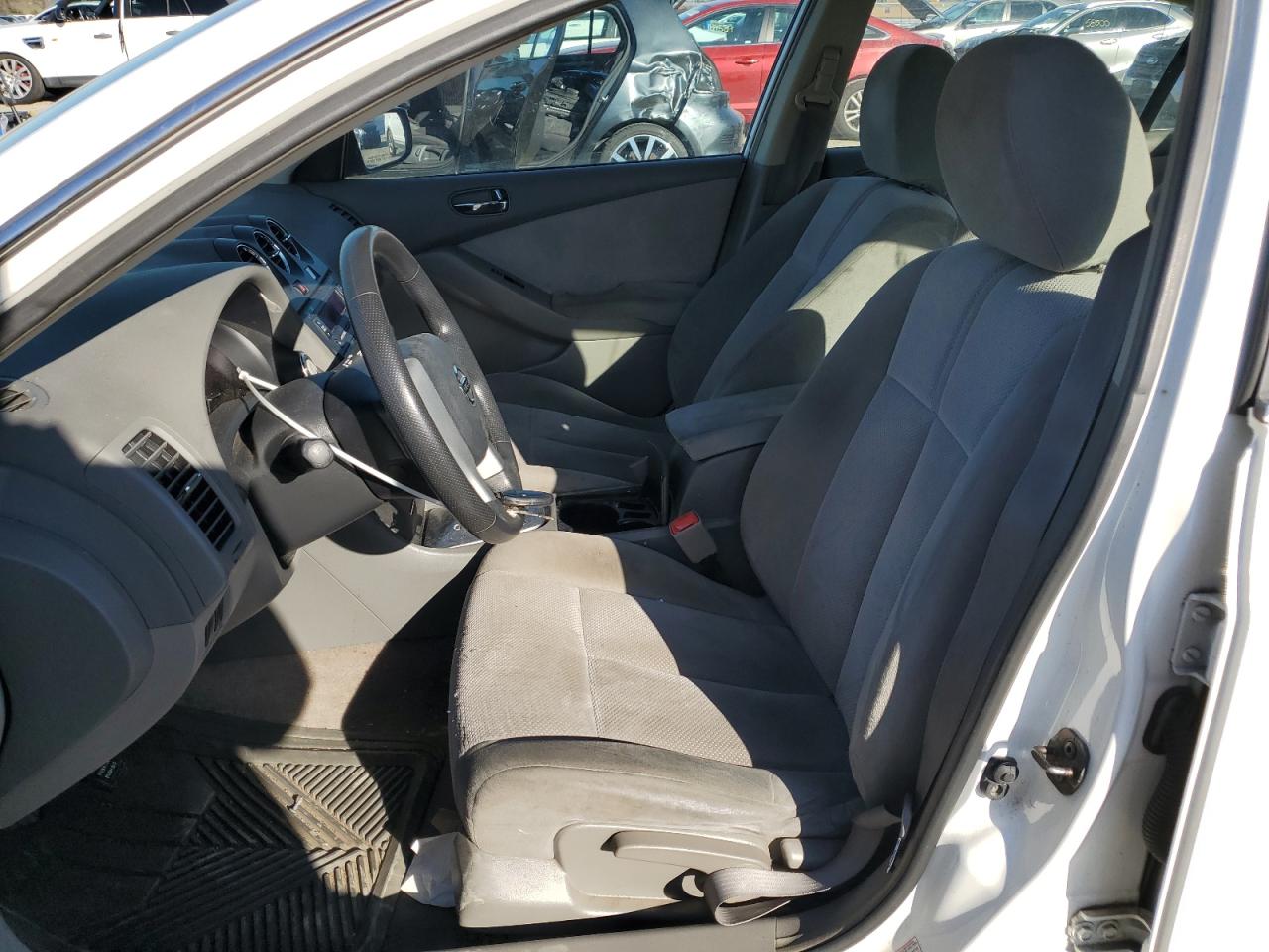 2009 Nissan Altima - Image 7