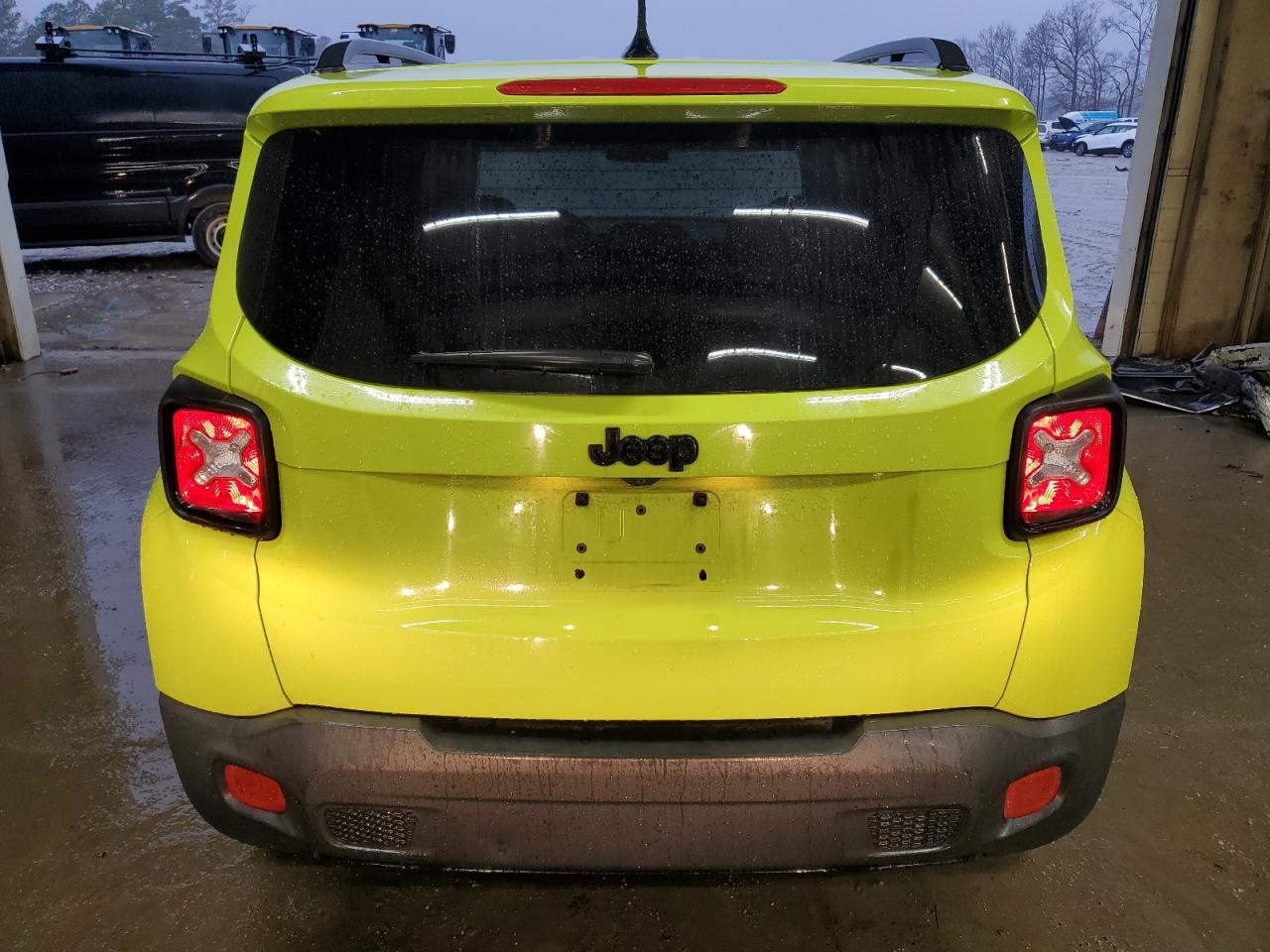 2017 Jeep Renegade - Image 6