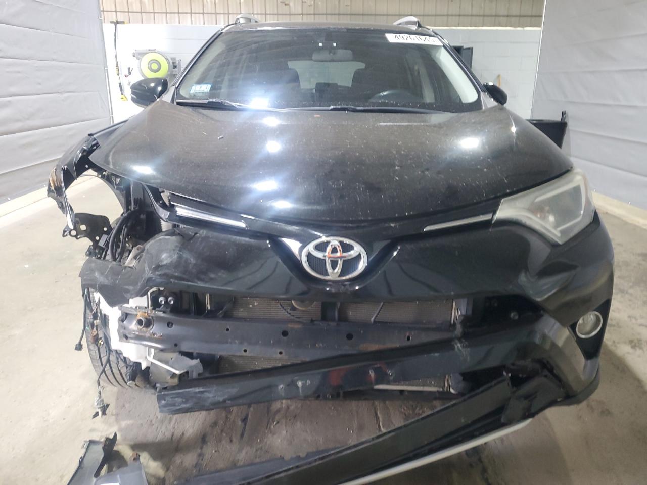 2016 Toyota RAV 4 - Image 5