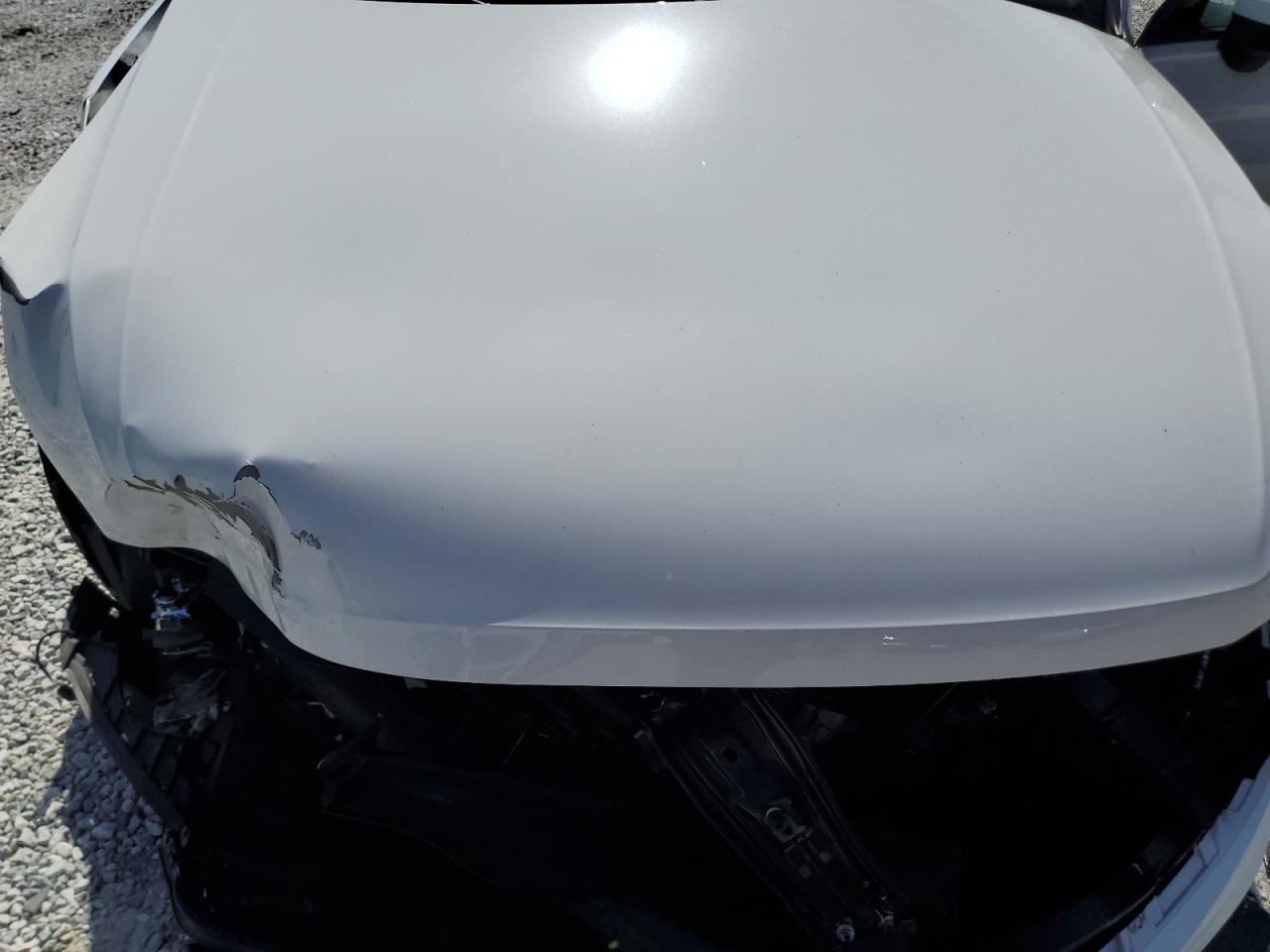 2021 Volkswagen Tiguan - Image 14