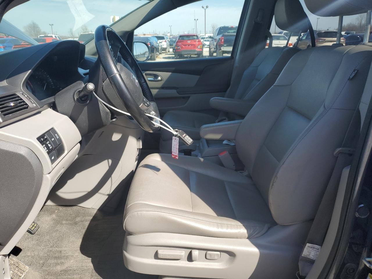 2015 Honda Odyssey - Image 7