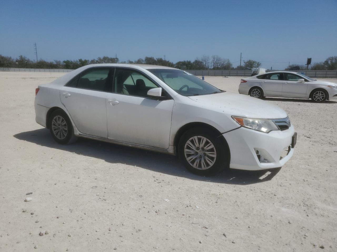 2012 Toyota Camry - Image 4