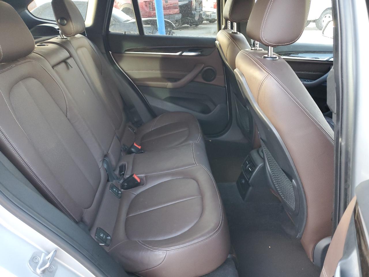 2016 BMW X1 - Image 11