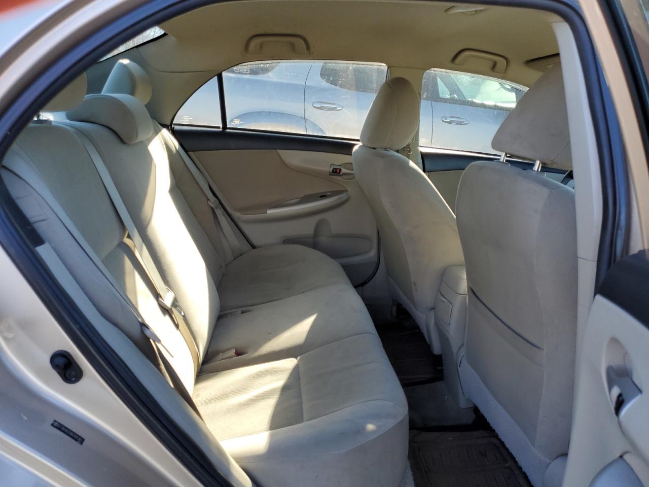 2011 Toyota Corolla - Image 10