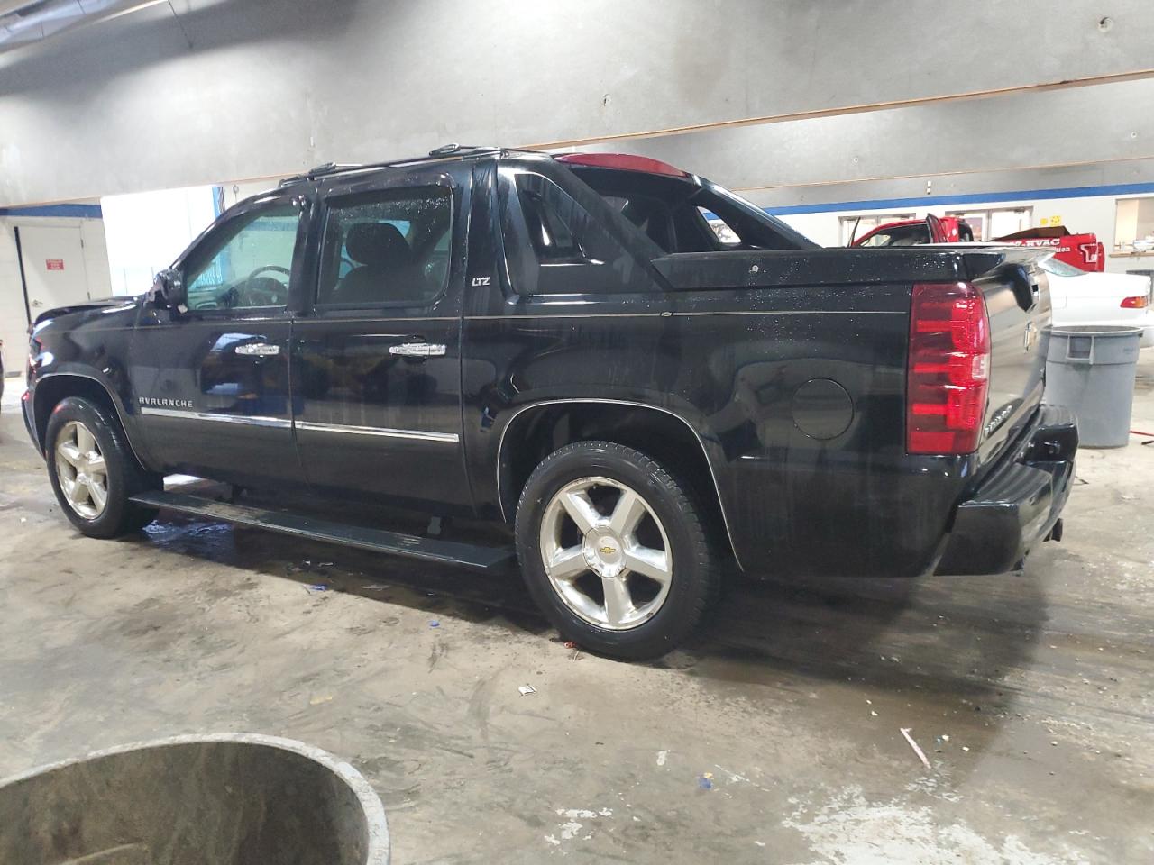 2012 Chevrolet Avalanche - Image 2