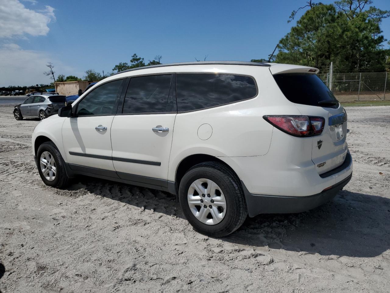 2014 Chevrolet Traverse - Image 2