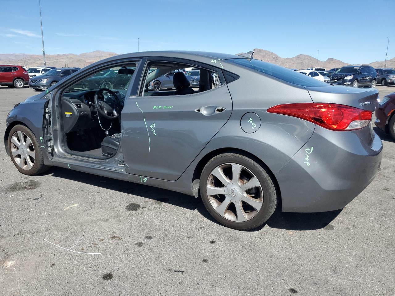 2013 Hyundai Elantra - Image 2