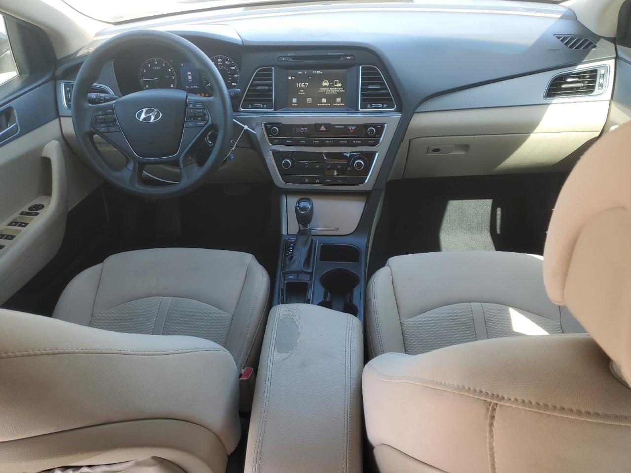 2016 Hyundai Sonata - Image 8