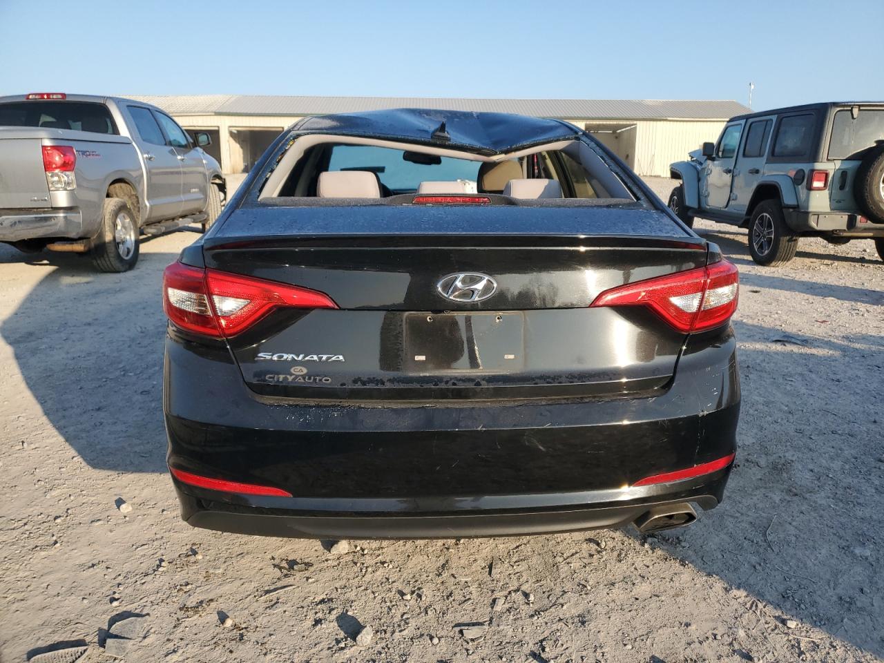 2015 Hyundai Sonata - Image 6