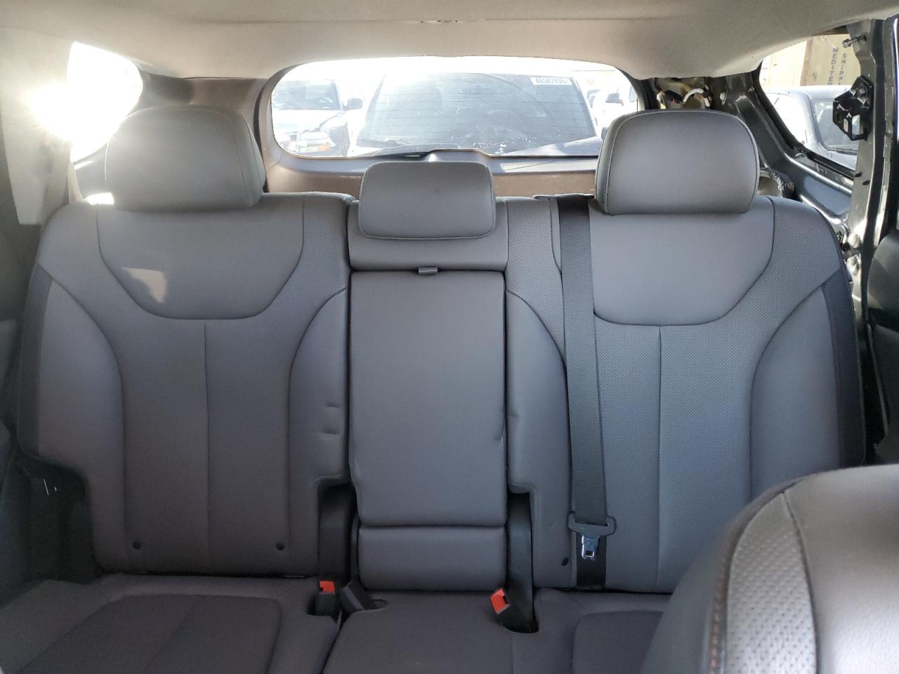 2019 Hyundai Santa Fe - Image 10