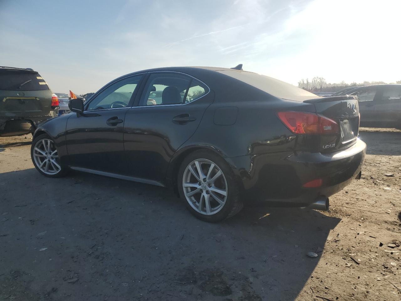 2007 Lexus IS - Image 2