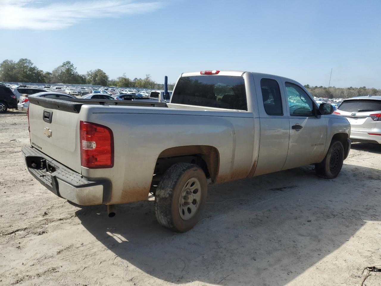 2008 Chevrolet Silverado - Image 3