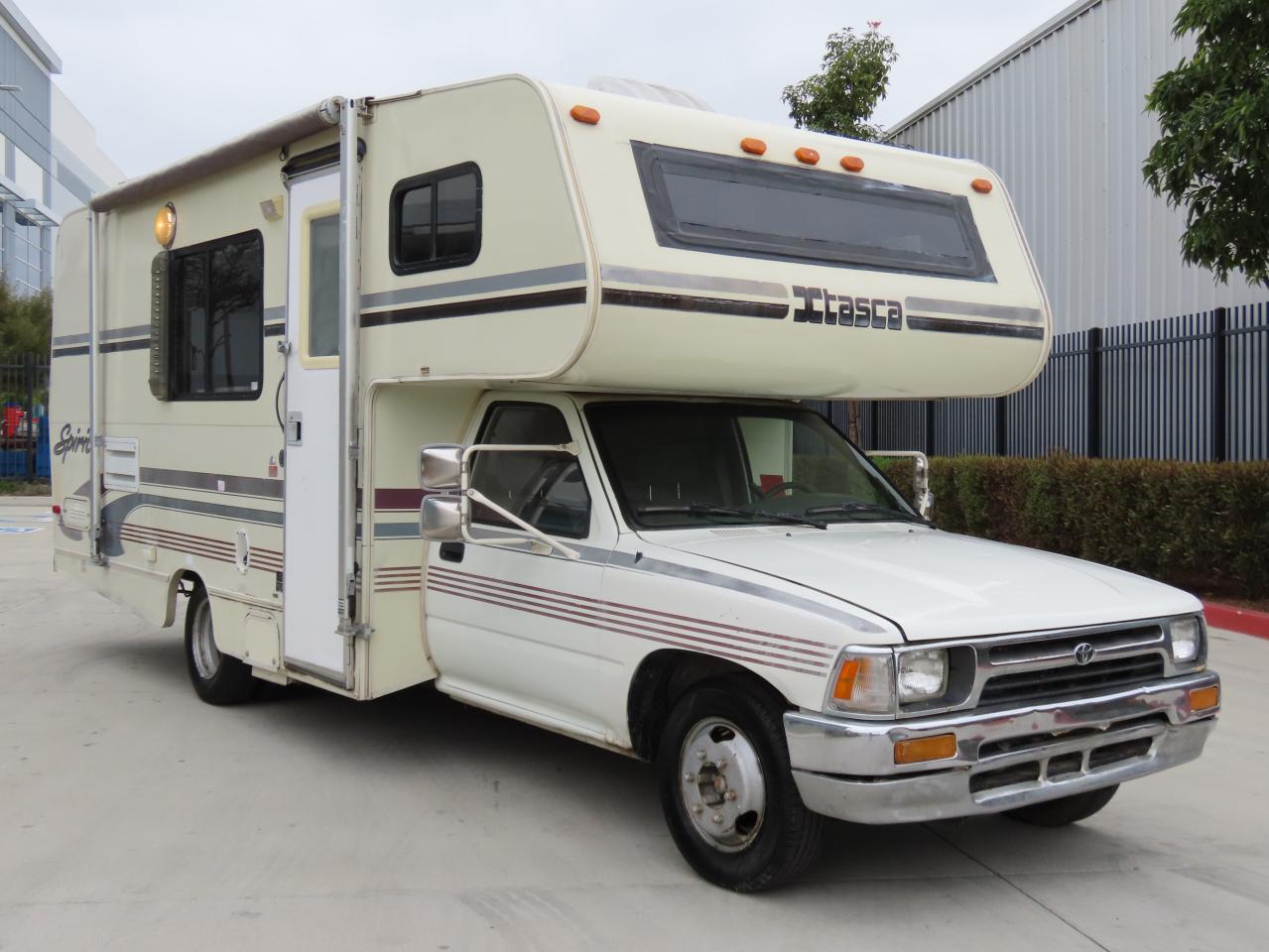 Los Angeles, CA에서 판매 중인 1993 Toyota Pickup Cab Chassis Super Long Wheelbase - All Over
