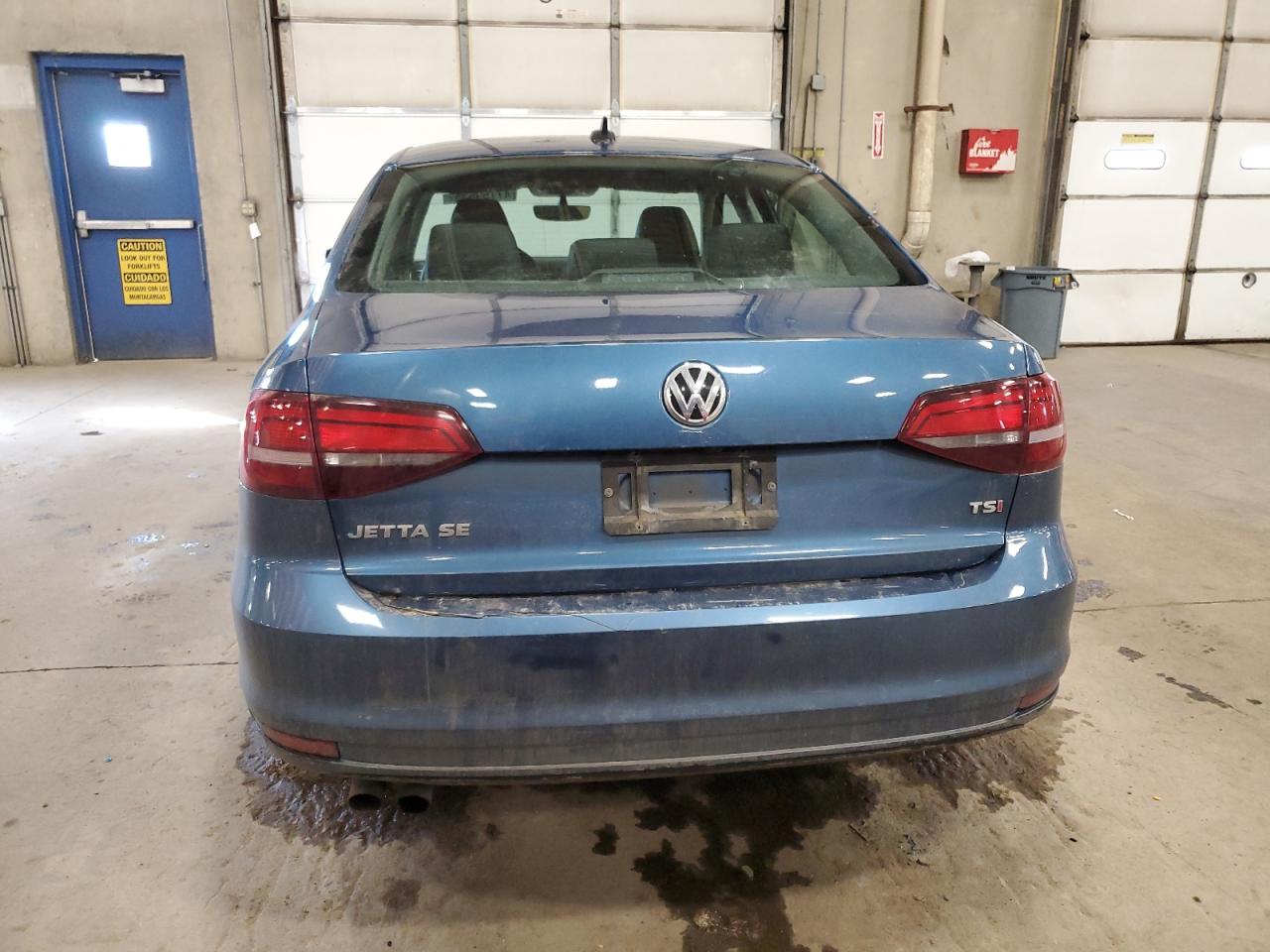 2018 Volkswagen Jetta - Image 6