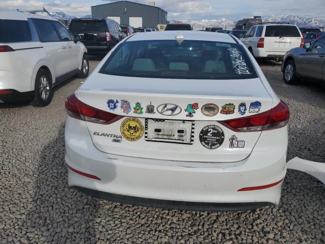  HYUNDAI ELANTRA 2017 Белы