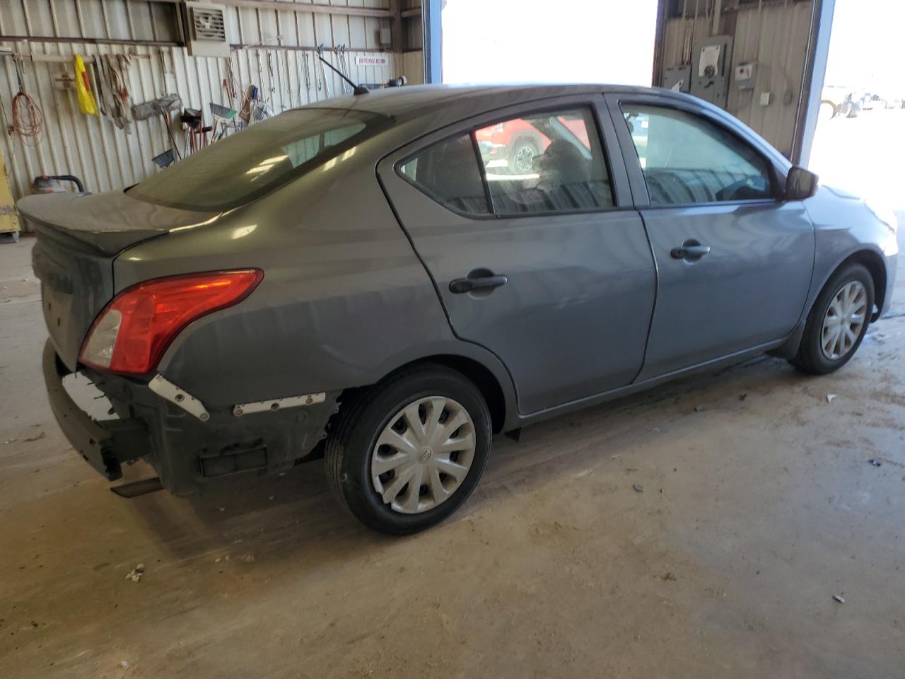 2017 Nissan Versa - Image 3