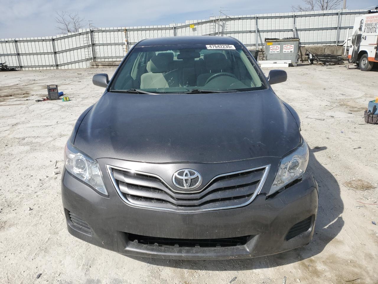2011 Toyota Camry - Image 5