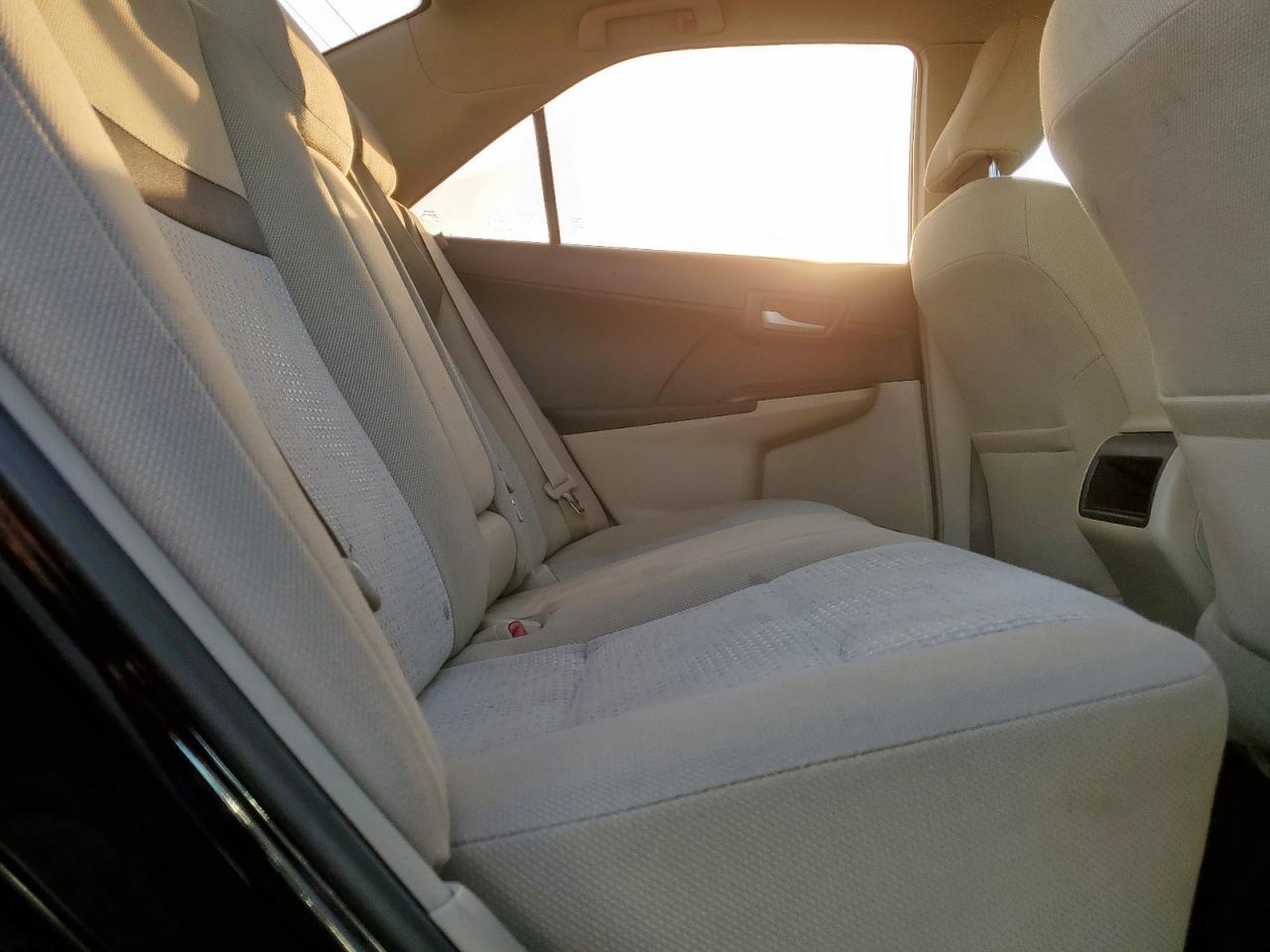 2012 Toyota Camry - Image 10