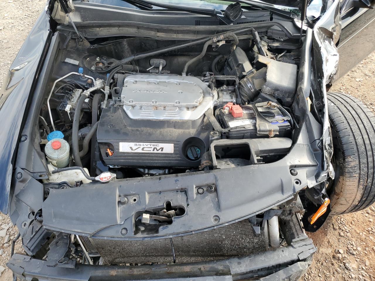 2010 Honda Accord - Image 13