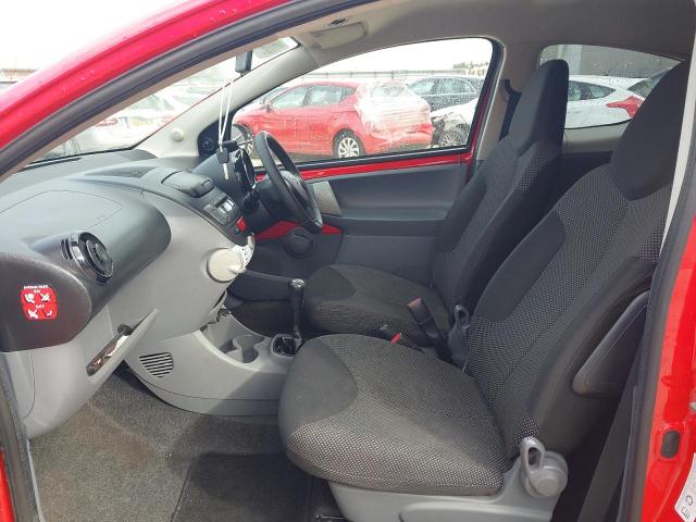 2011 TOYOTA AYGO GO VV