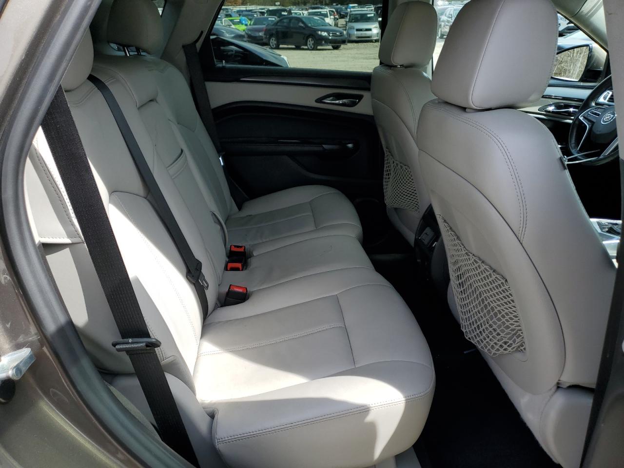 2015 Cadillac SRX - Image 11
