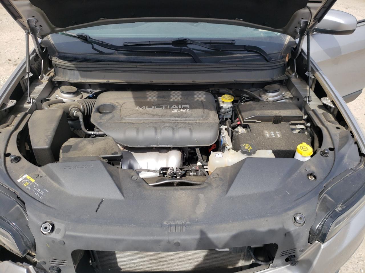 2019 Jeep Grand Cherokee - Image 12