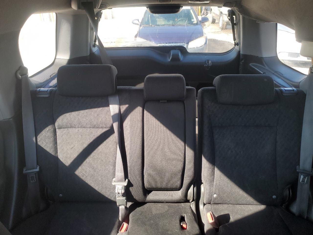 2006 Honda CR-V - Image 10