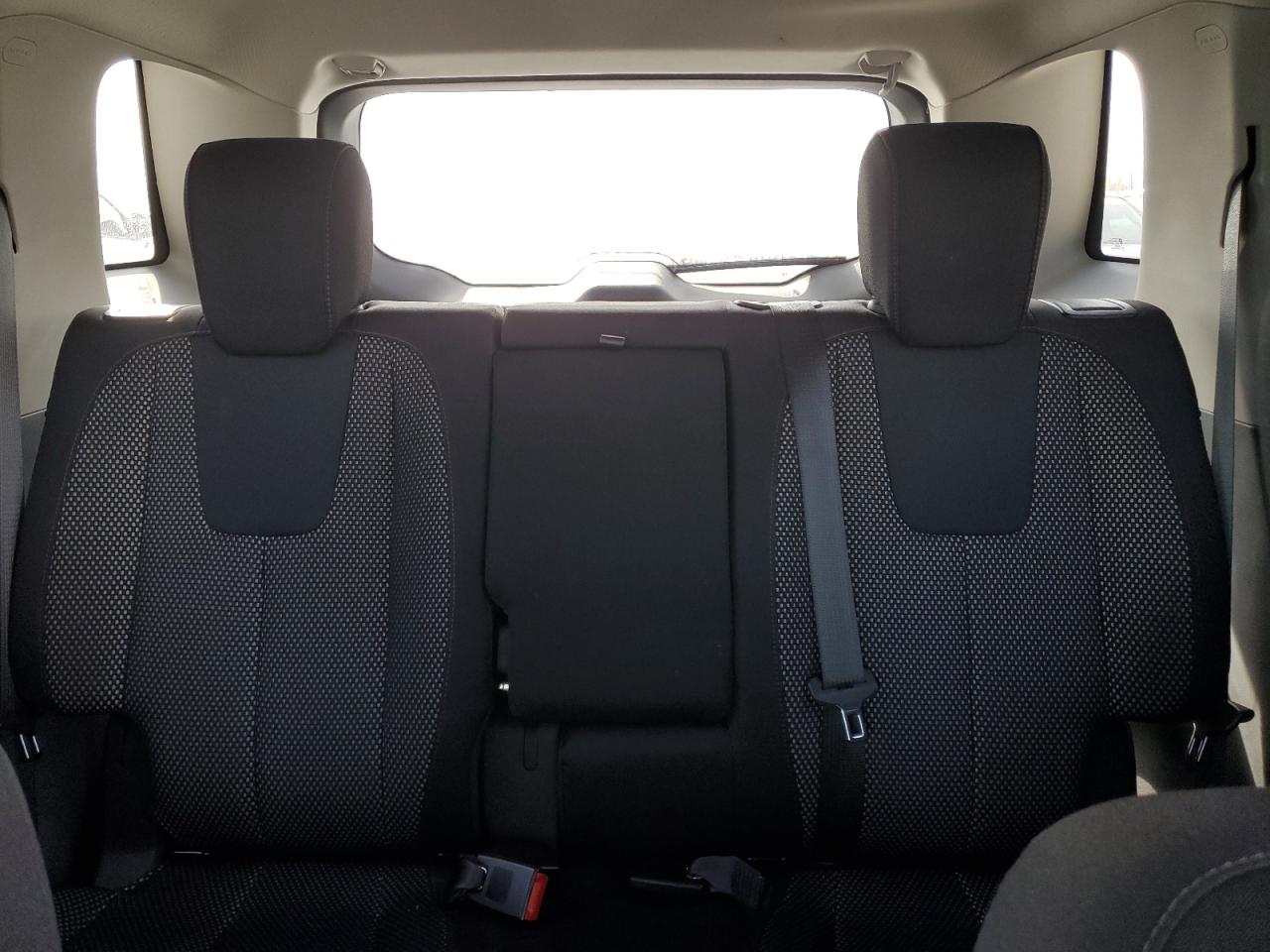 2015 GMC Terrain - Image 10