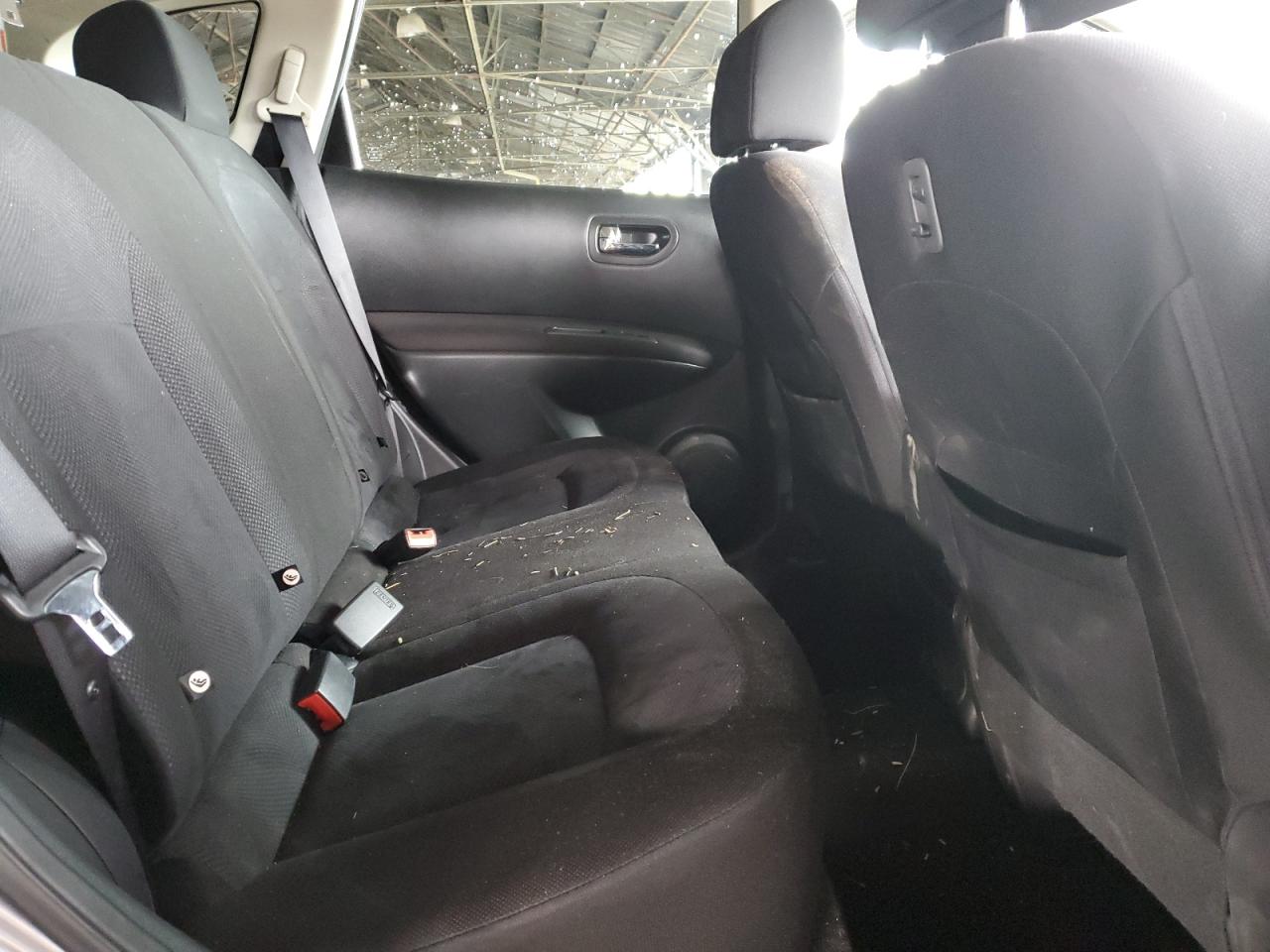 2014 Nissan Rogue - Image 10