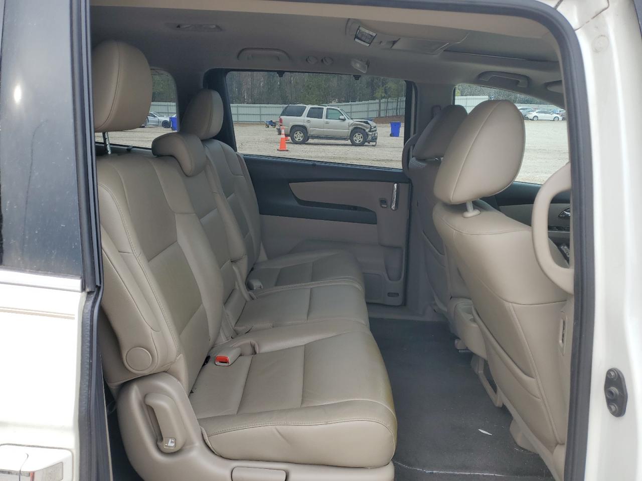 2014 Honda Odyssey - Image 11